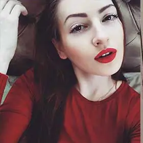 A clear conversation on HugRussianBeauty